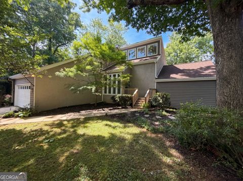Photo of 265 Zephyr Court, Atlanta, GA 30350 (MLS # 10765420)