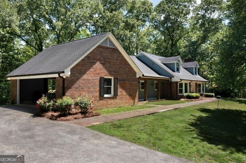 311 Herring RD NE