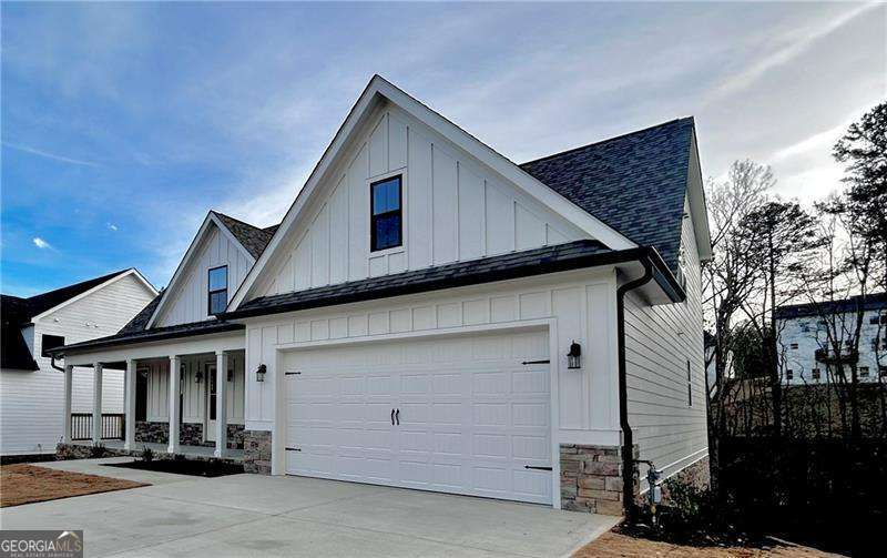 22 Lakewood CT SE