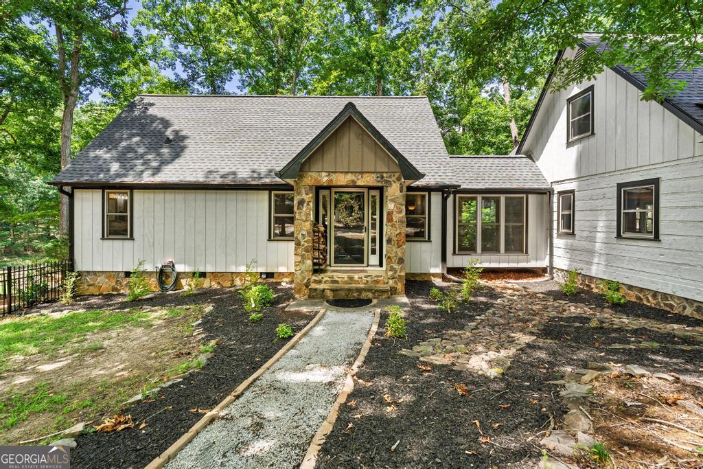 585 John Fleming RD