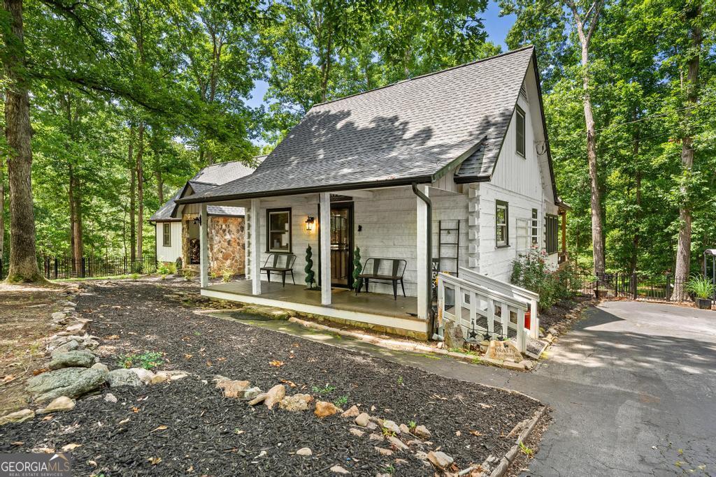 585 John Fleming RD