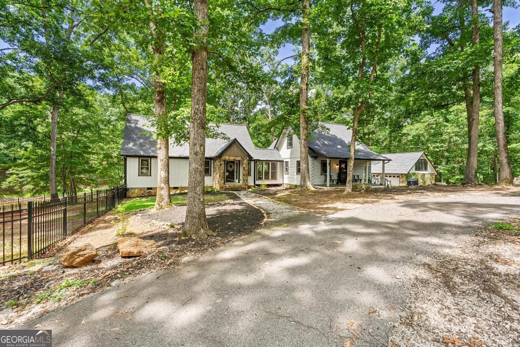 585 John Fleming RD