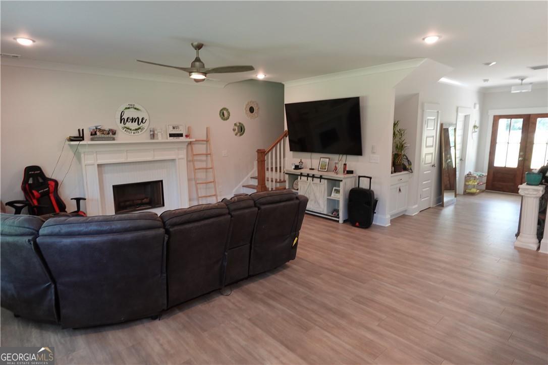 692 White Hill School RD