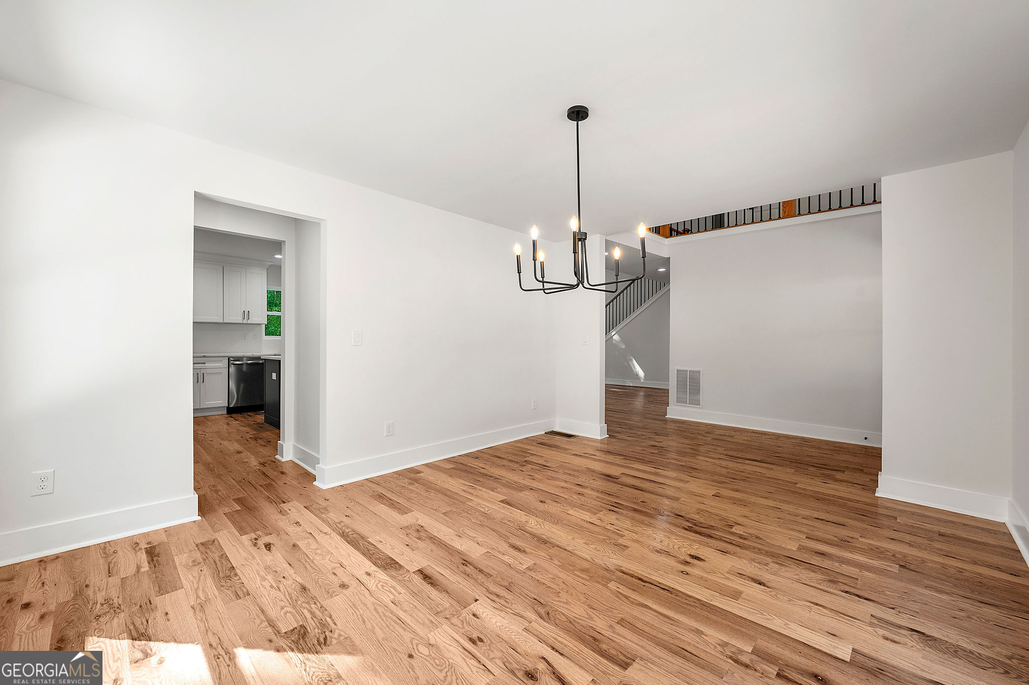 1606 Boulevard Lorraine SW