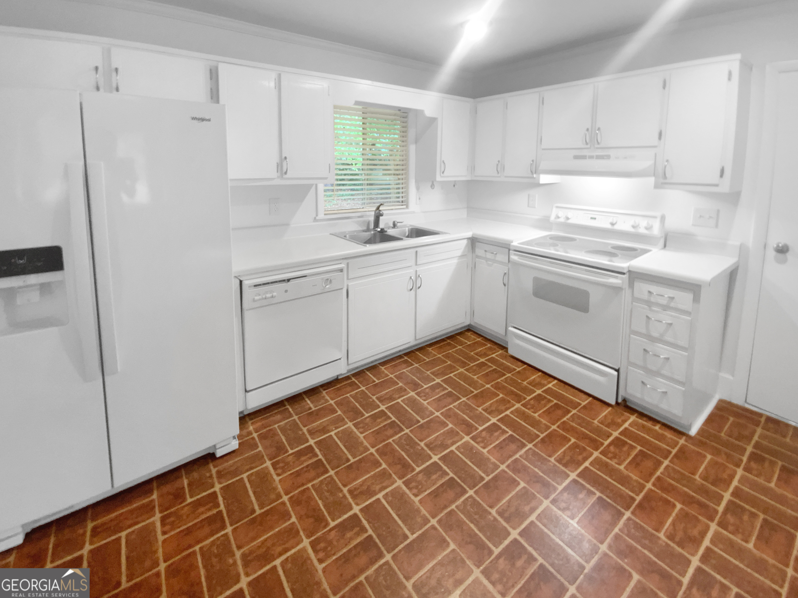 HOLLYDALE - Residential