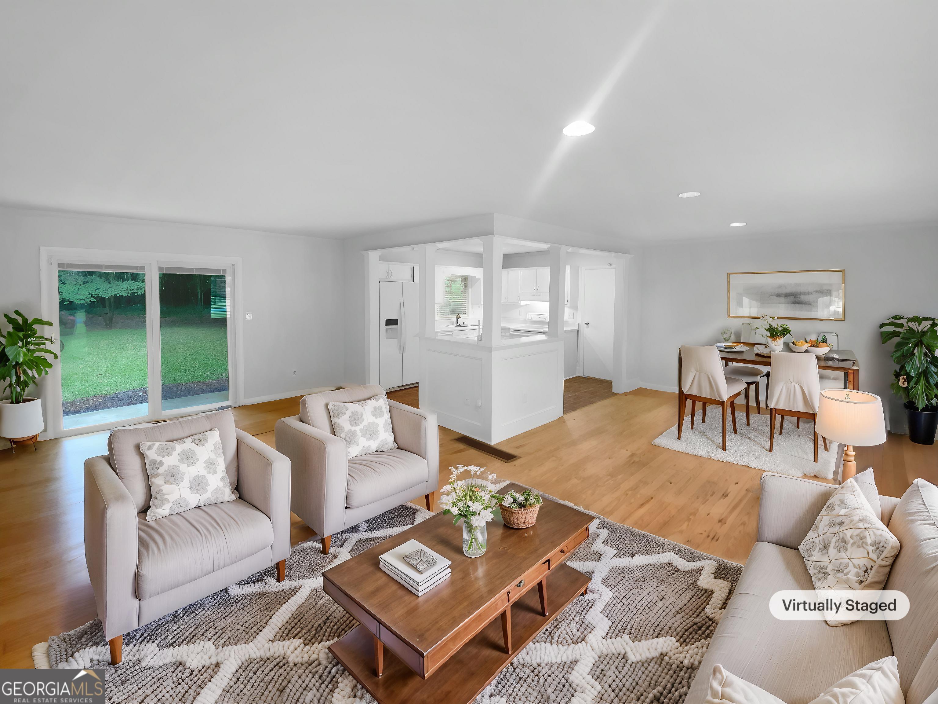 HOLLYDALE - Residential