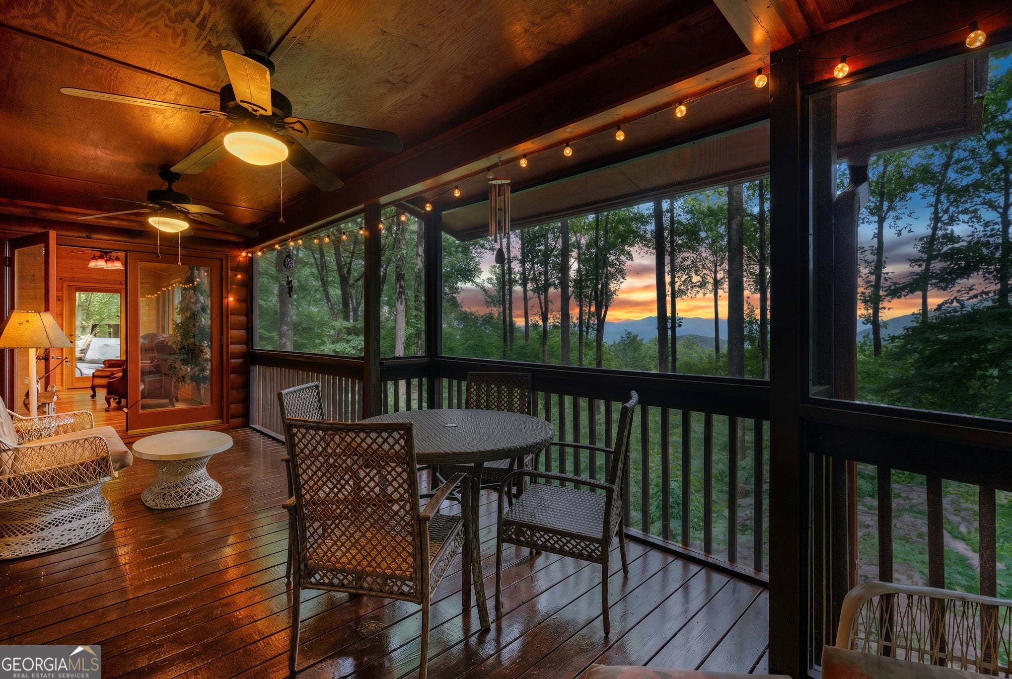 1189 Walnut RDG