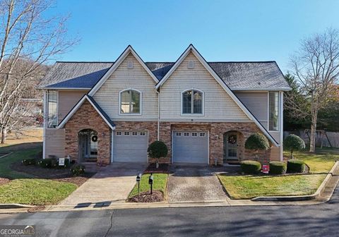 A home in Hiawassee