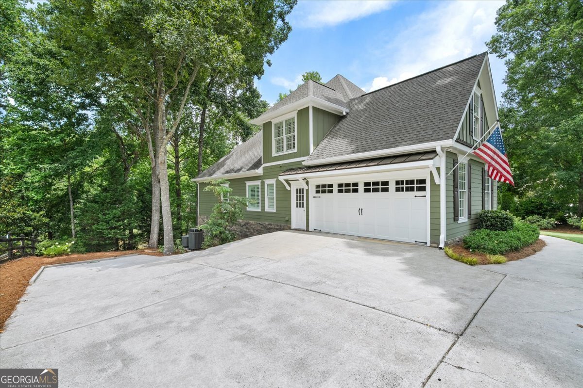 754 White Blossom CT