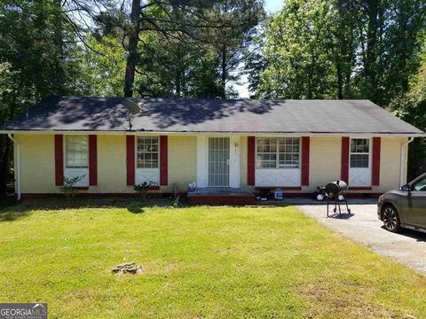 81 Royce DR Jonesboro GA 30238