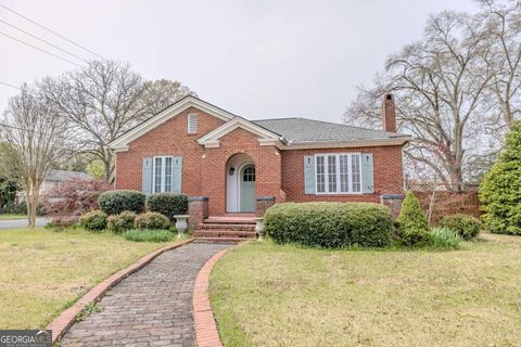 Photo of 8 Rosewood Road SW, Rome, GA 30165 (MLS # 10487172)