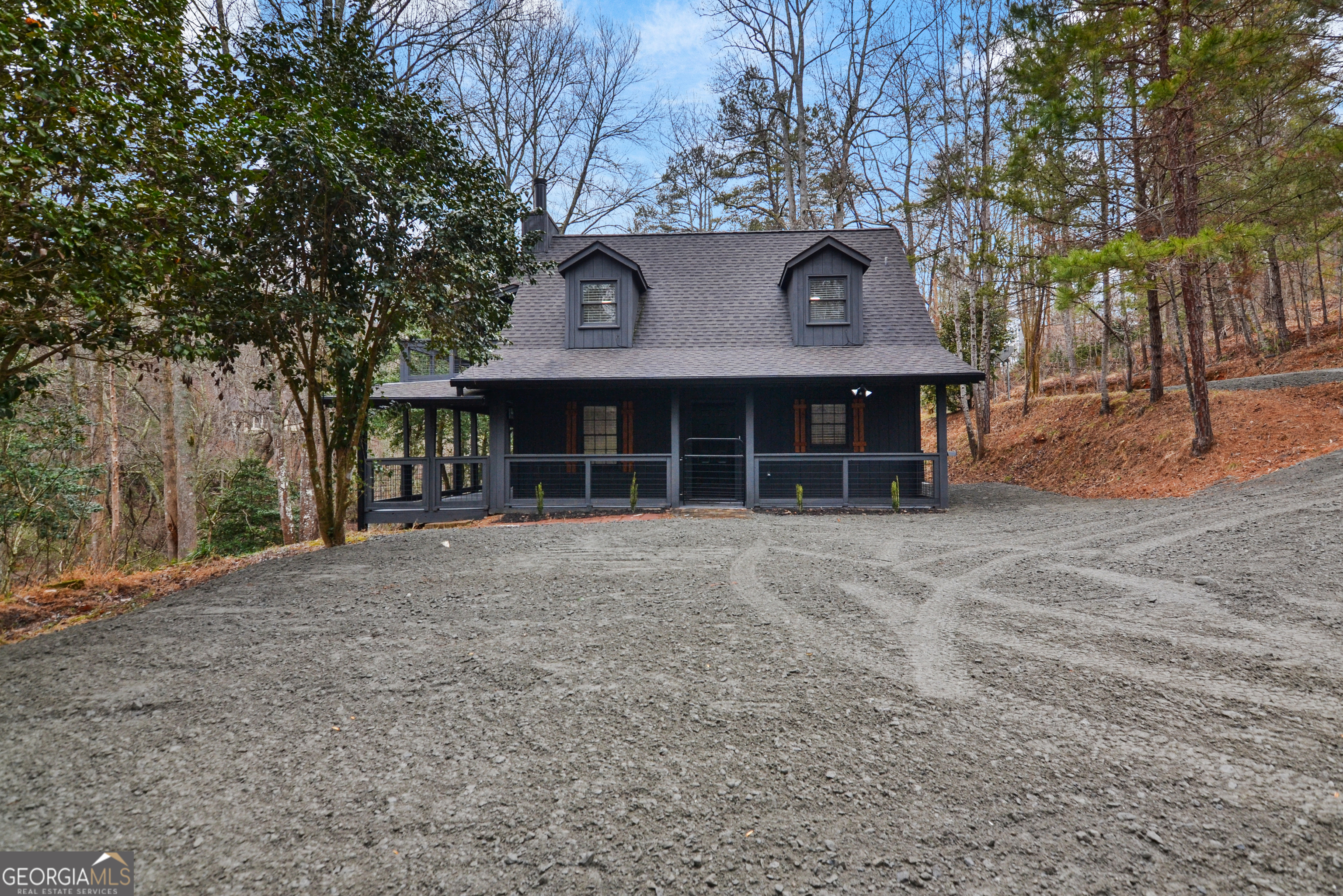 1147 Martin DR
