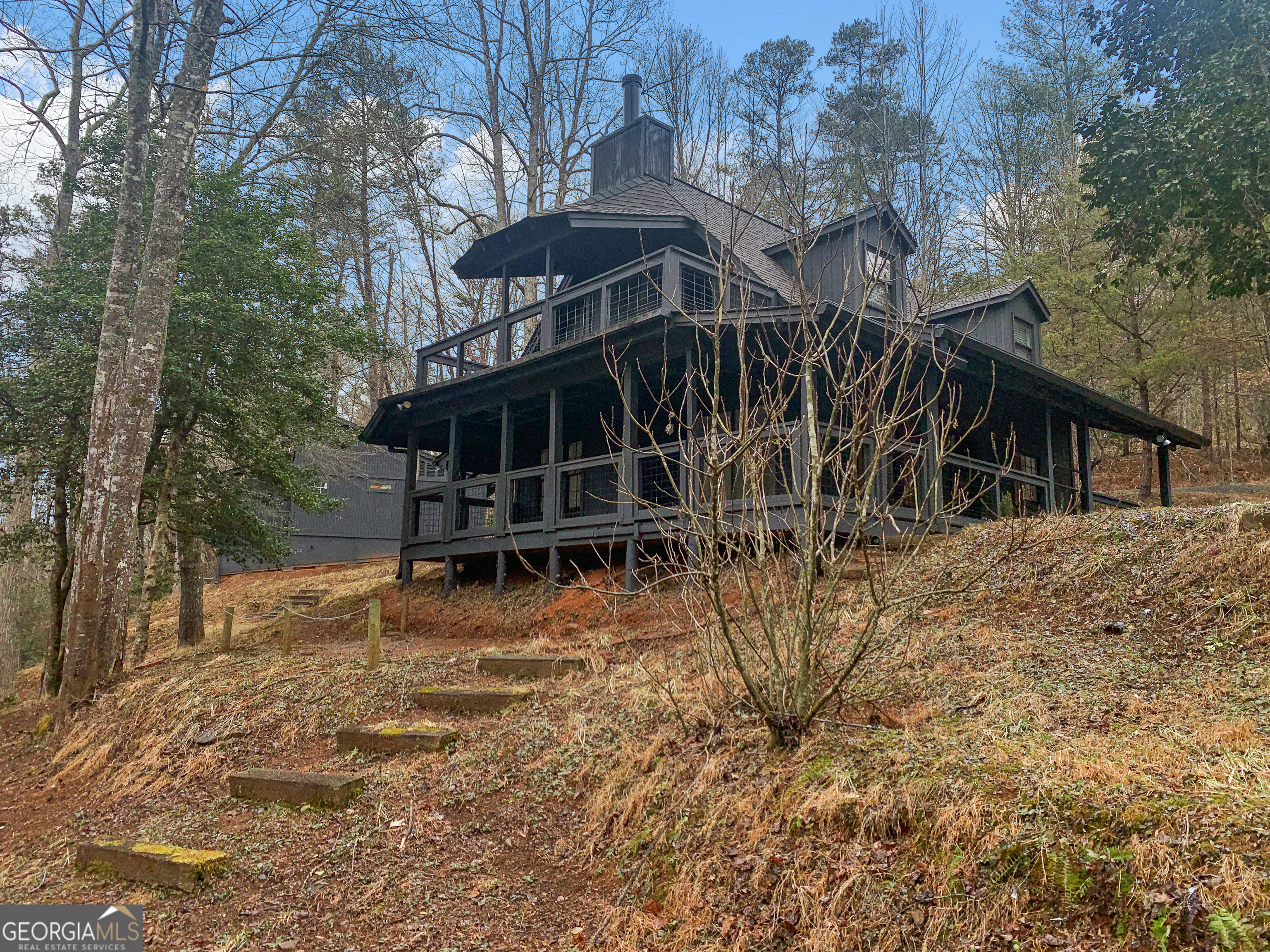 1147 Martin DR