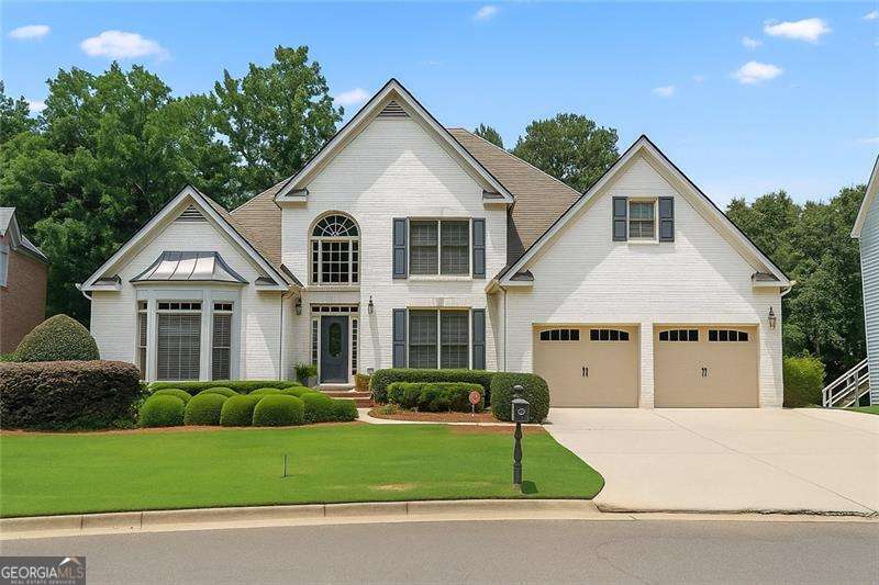 3929 Fort TRL NE