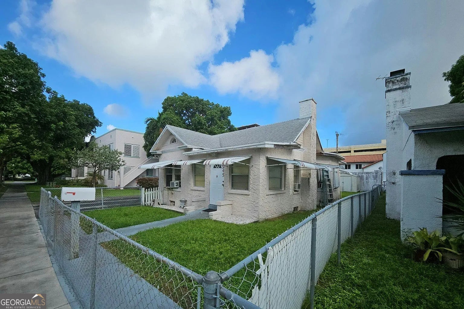 1945 Jackson Street, Hollywood FL 33020