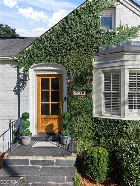 Photo of 2070 Fairhaven Circle NE, Atlanta, GA 30305 (MLS # 10874543)