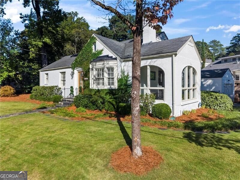 Photo of 2070 Fairhaven Circle NE, Atlanta, GA 30305 (MLS # 10874543)