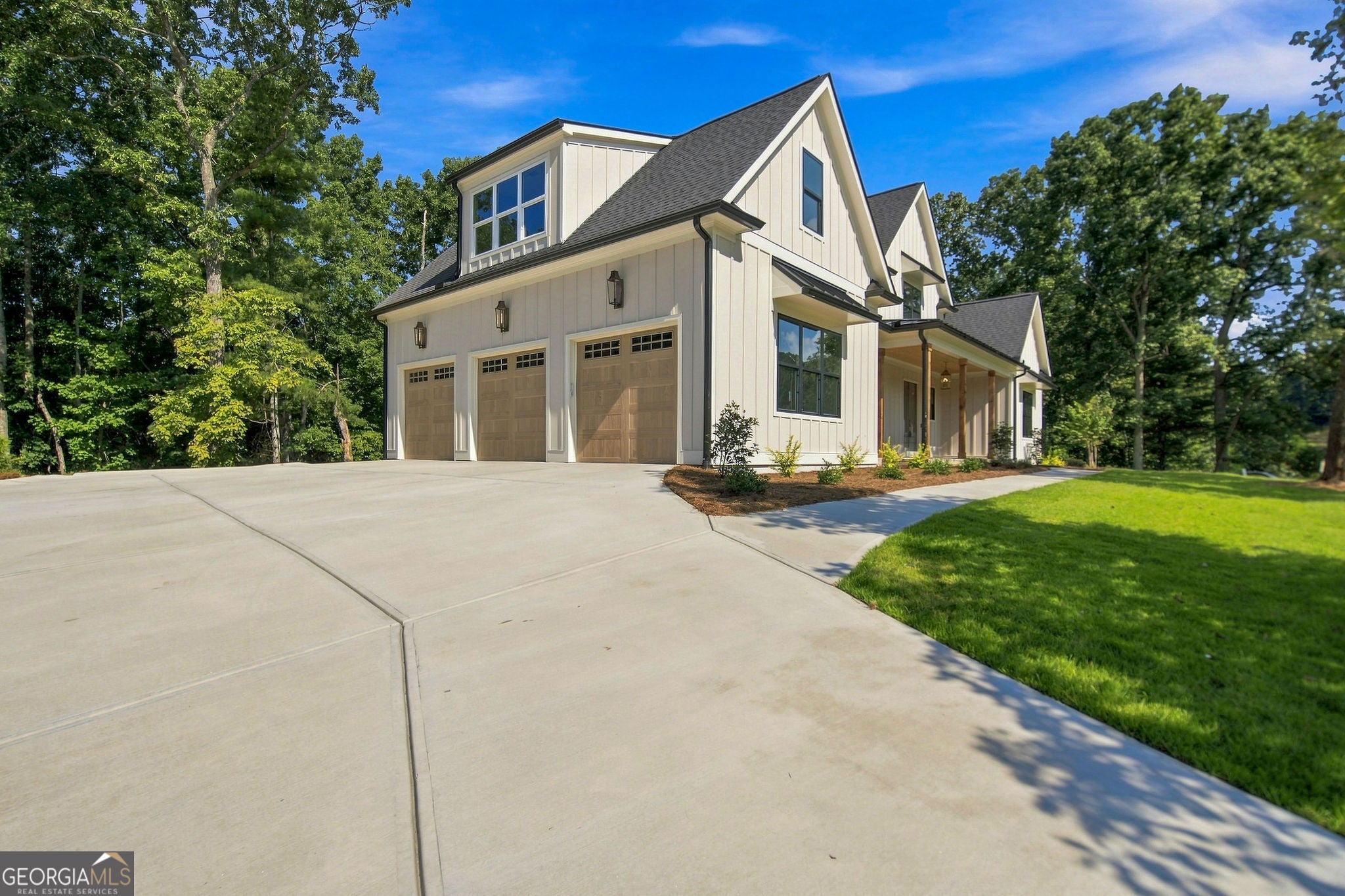 5990 Warpath RD