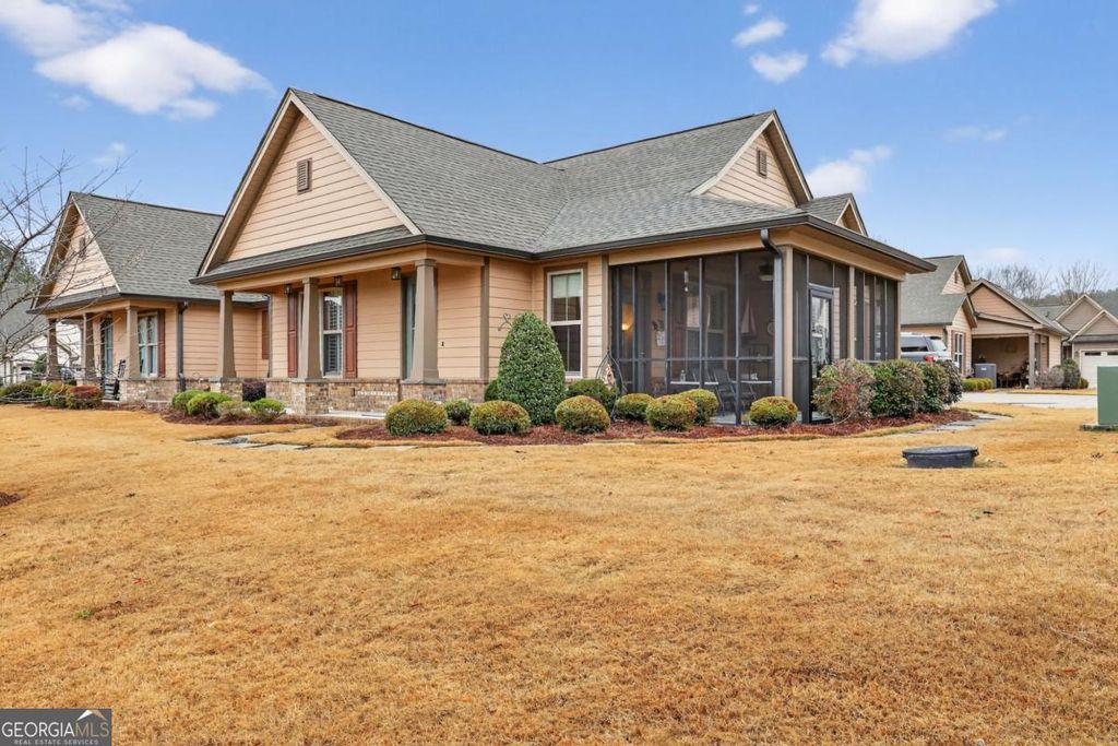 Photo of 157 Camden Way #9, Dalton, GA 30721 (MLS # 10654448)