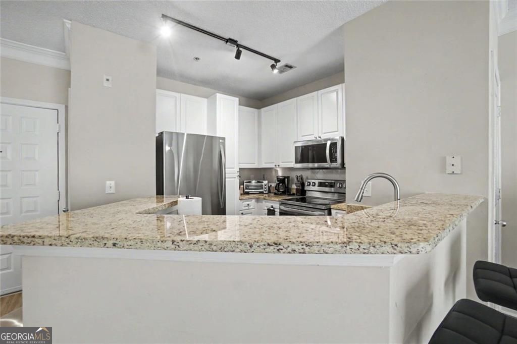 10 Perimeter Summit BLVD 4409