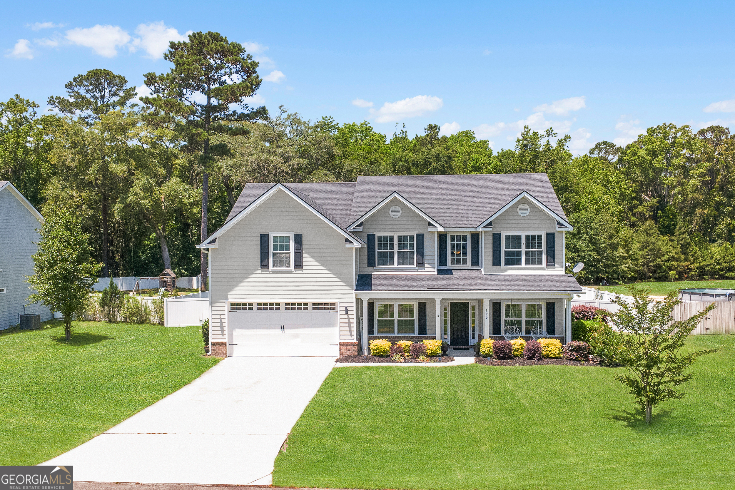 290 Kerry DR