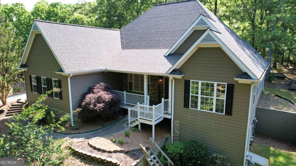 Photo of 305 BLAKE Drive, Canton, GA 30114 (MLS # 10742449)