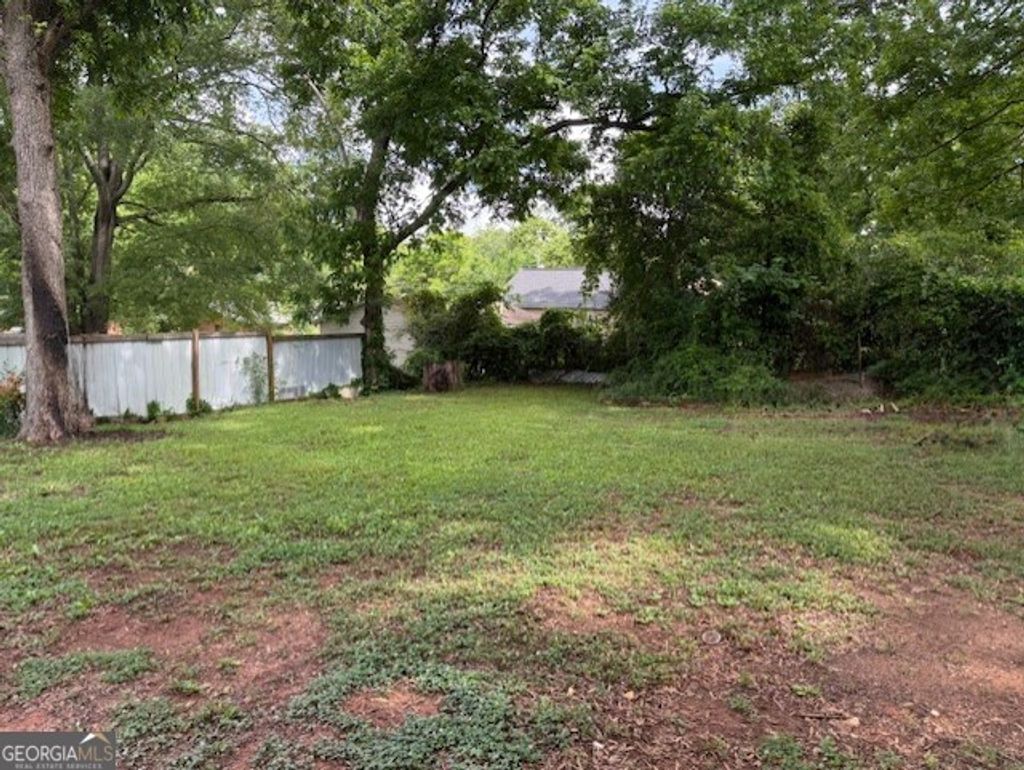 Photo of 827 HAMMOCK Street, GRIFFIN, GA 30224 (MLS # 10774512)