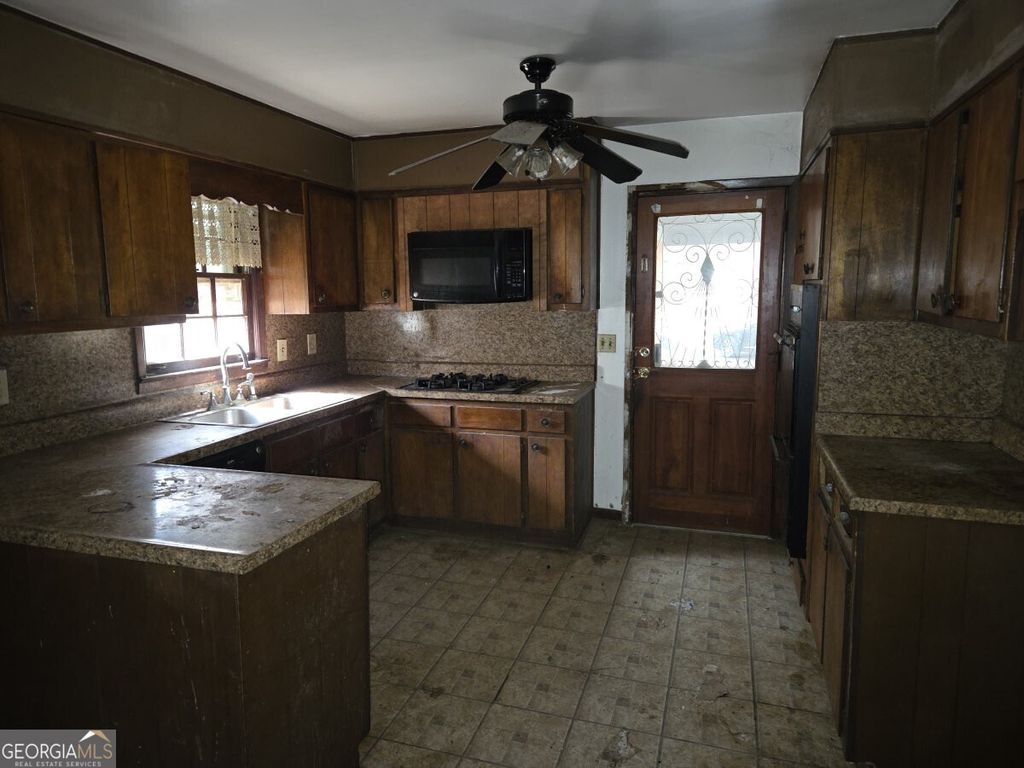 Photo of 4461 Yates Road, College Park, GA 30337 (MLS # 10758582)