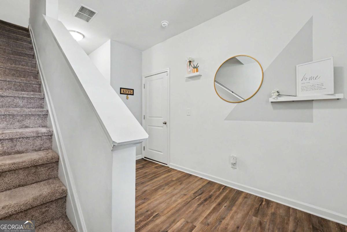 3342 Tarian WAY