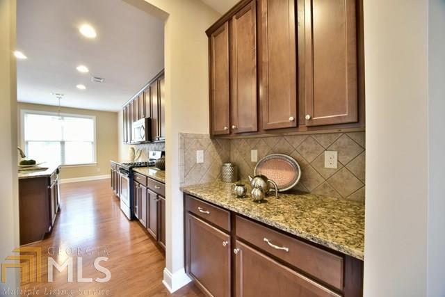 Hampton Station - Residential