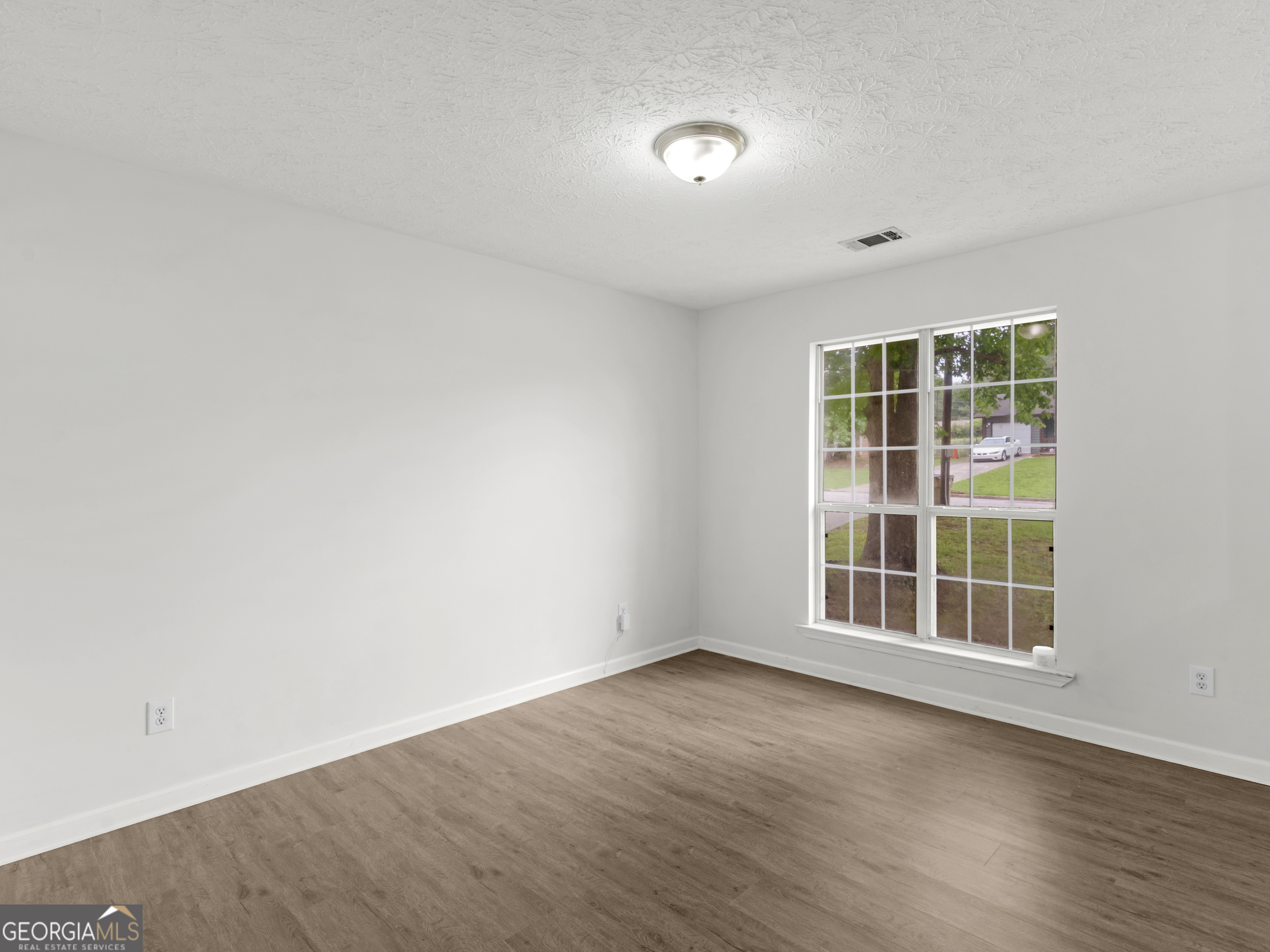 3055 Deerfield WAY