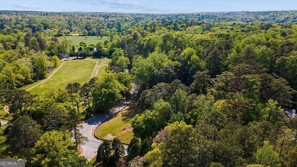 Photo of 549 Broadland Road NW, Atlanta, GA 30327 (MLS # 10738694)