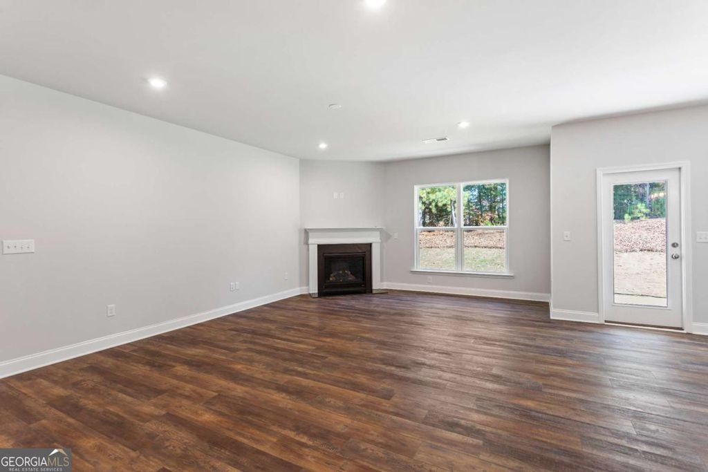 Photo of 425 Greyfield Dr, Canton, GA 30115 (MLS # 10735958)