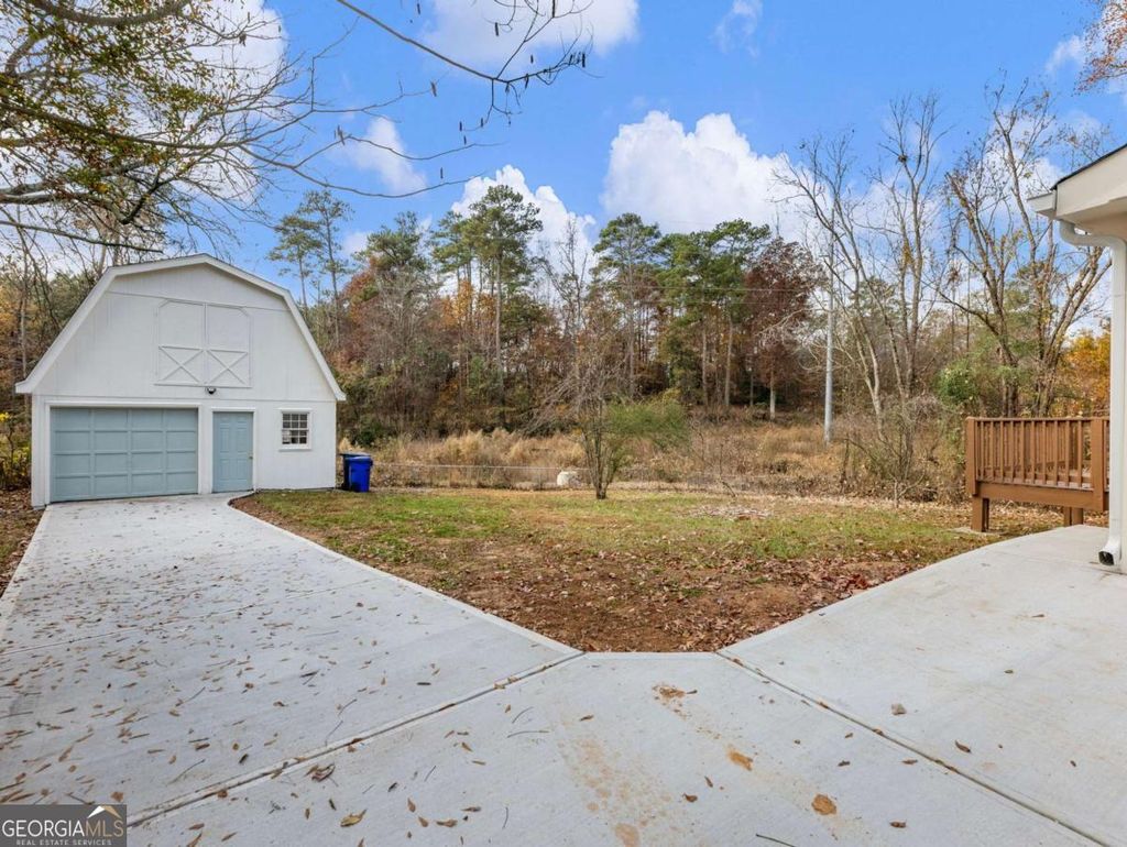 Photo of 930 Woodbridge Drive NE, Conyers, GA 30012 (MLS # 10656833)