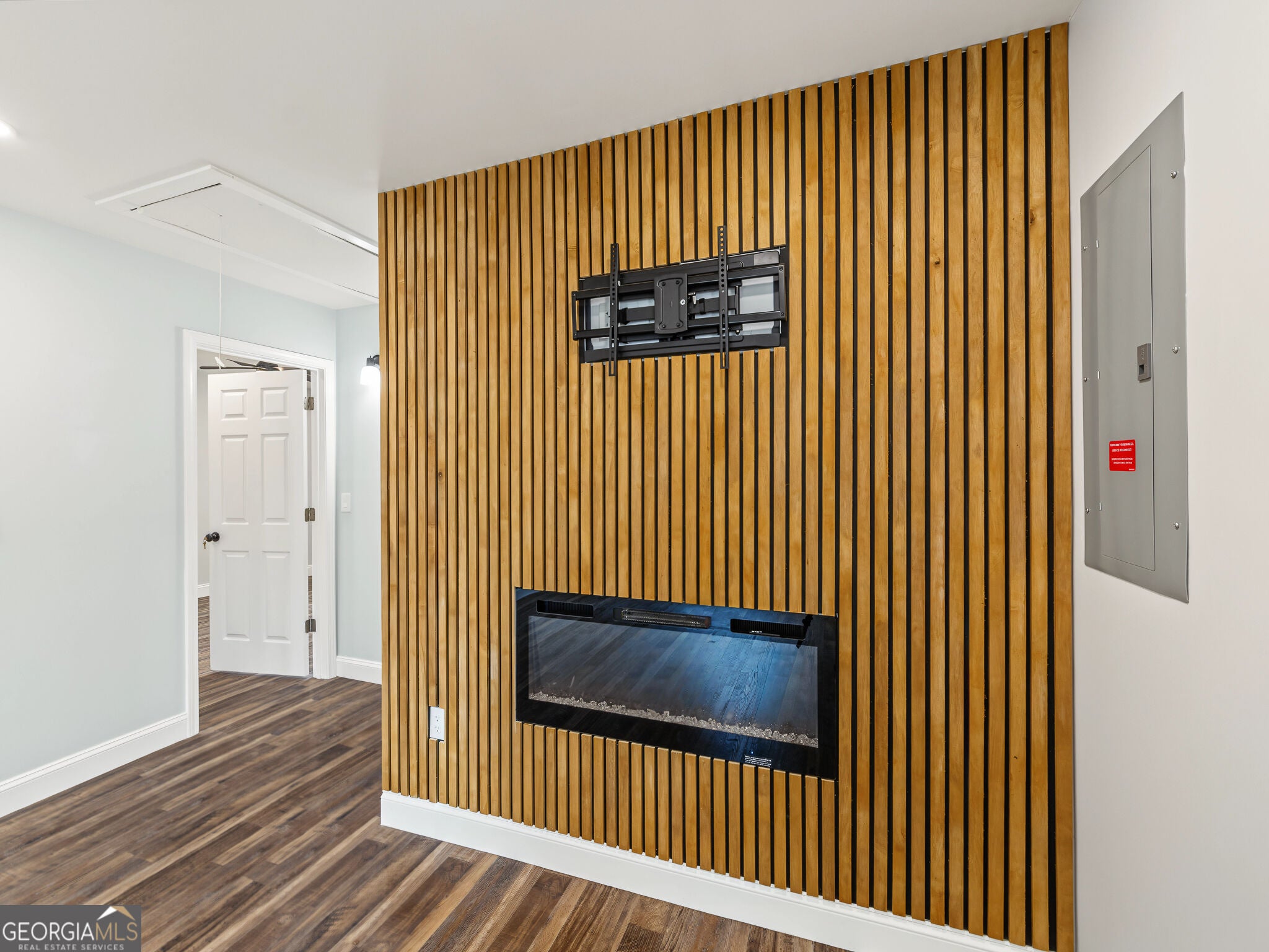 1 Lucille AVE NW