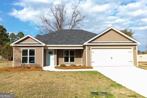 15 Cole DR Hawkinsville GA 31036