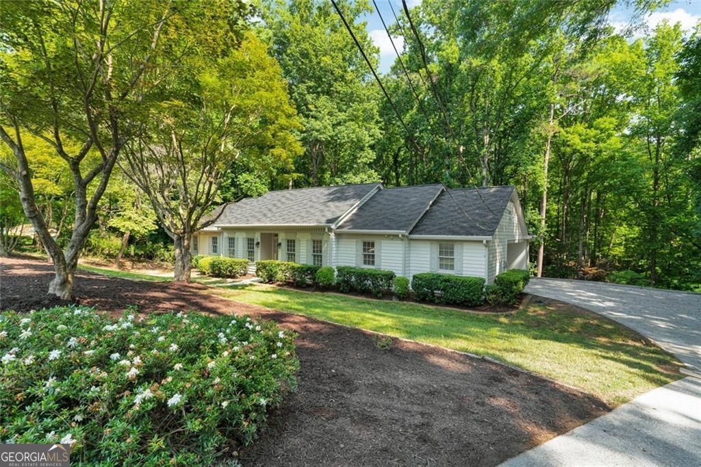 1590 Sunnybrook Farm RD