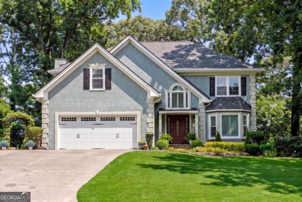 Photo of 5007 Willow Creek Drive, Woodstock, GA 30188 (MLS # 10792029)
