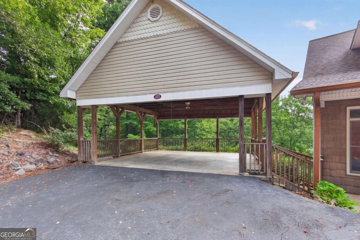 293 Weoka CT
