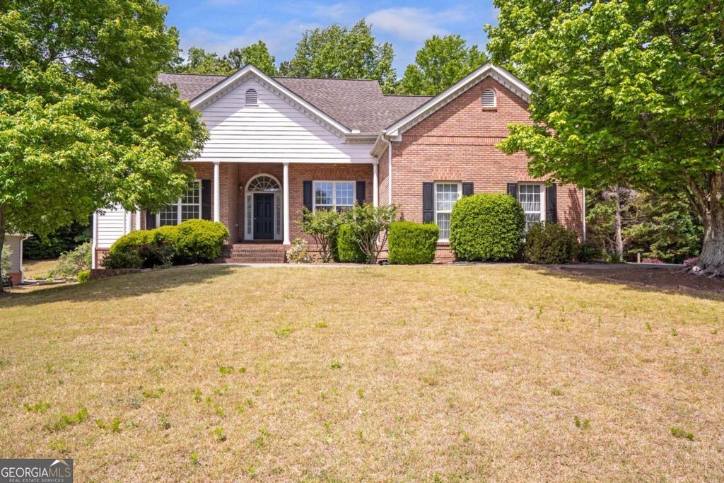 Photo of 3578 Elinburg Cove Trail, Buford, GA 30519 (MLS # 10759960)