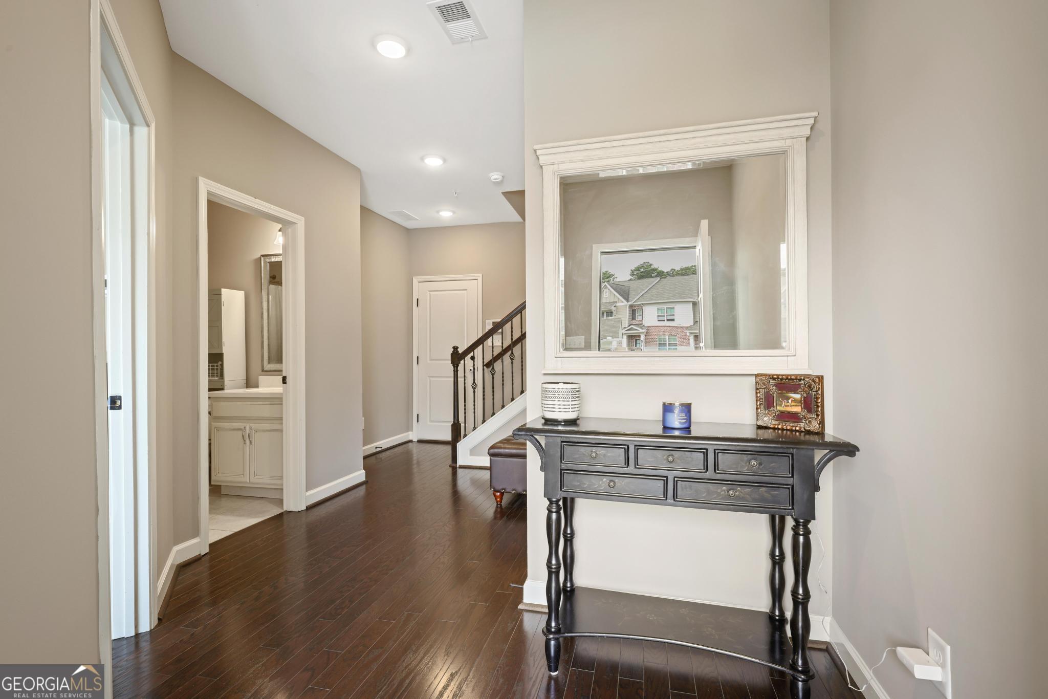 808 Caldwell CIR