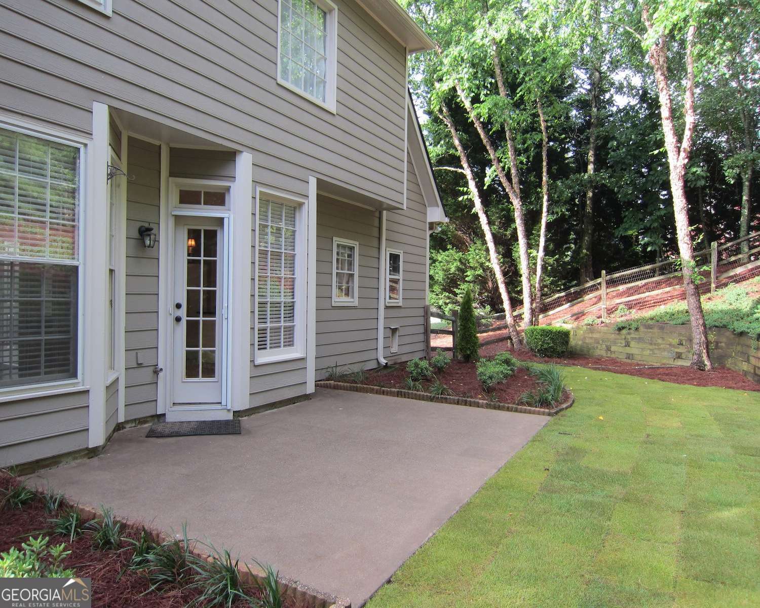 5860 Fairway View DR