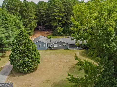 A home in Dacula