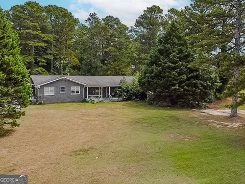 A home in Dacula