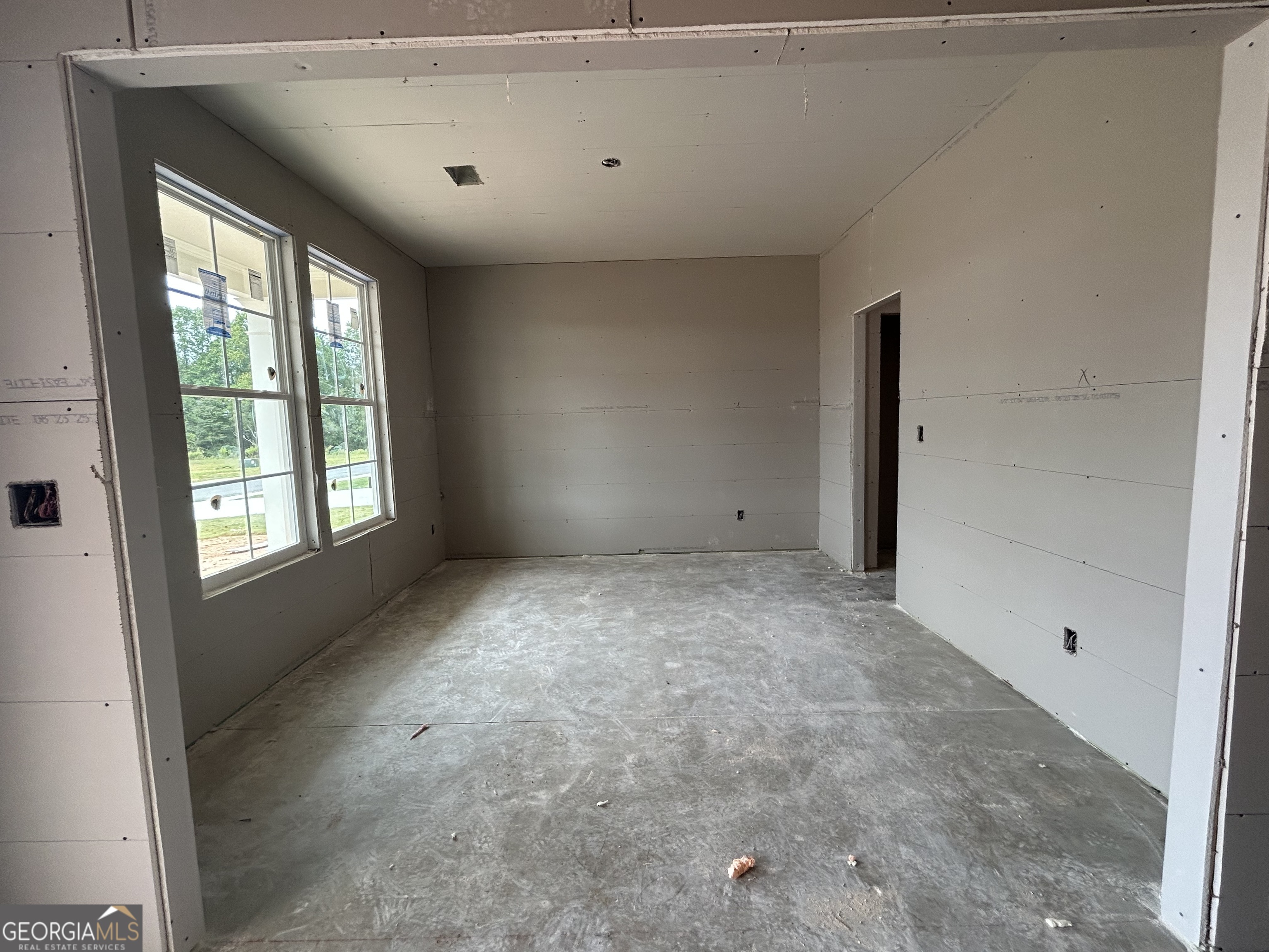 183 Annie LN