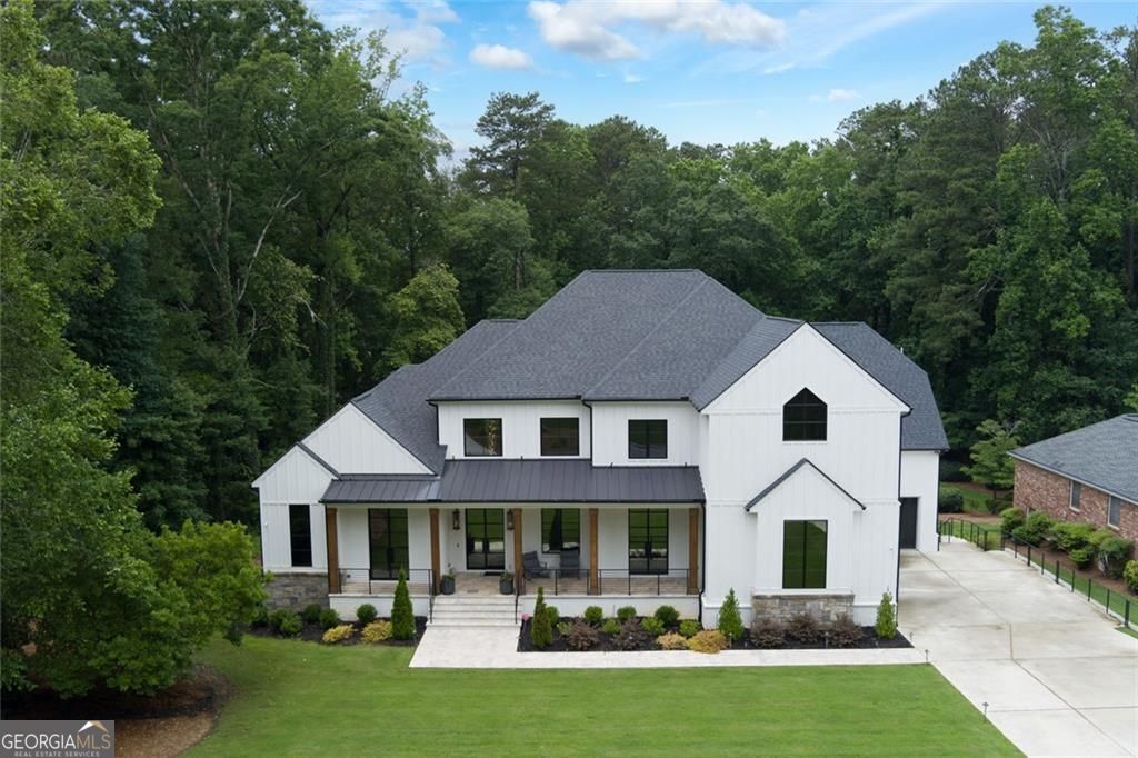 575 Indian Hills PKWY NE