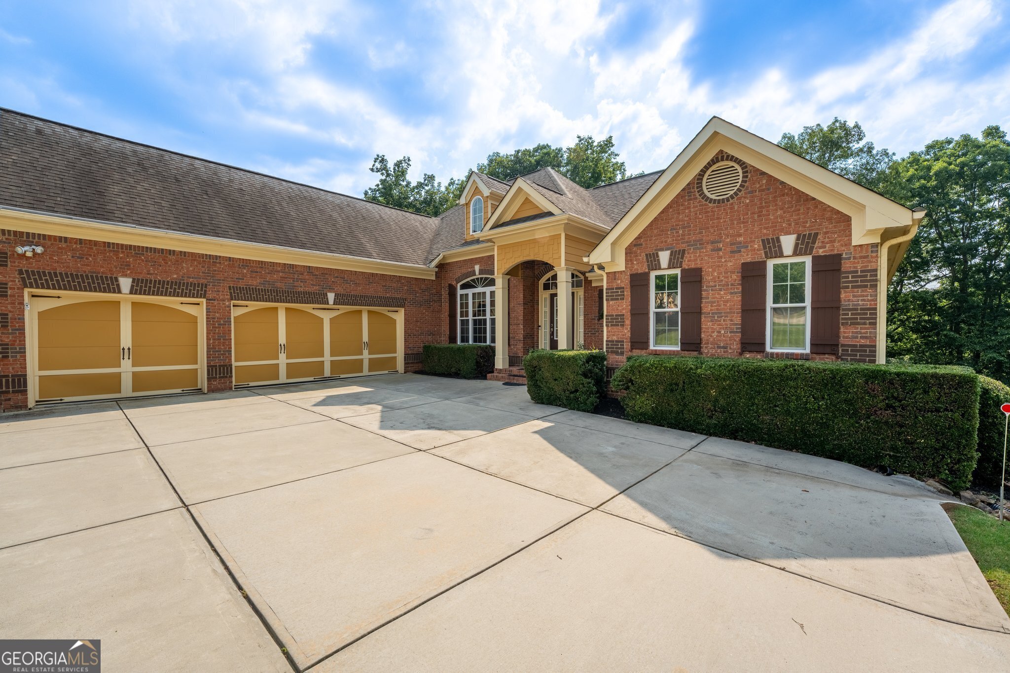 3498 Hickory Lake DR