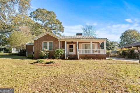 A home in Thomaston