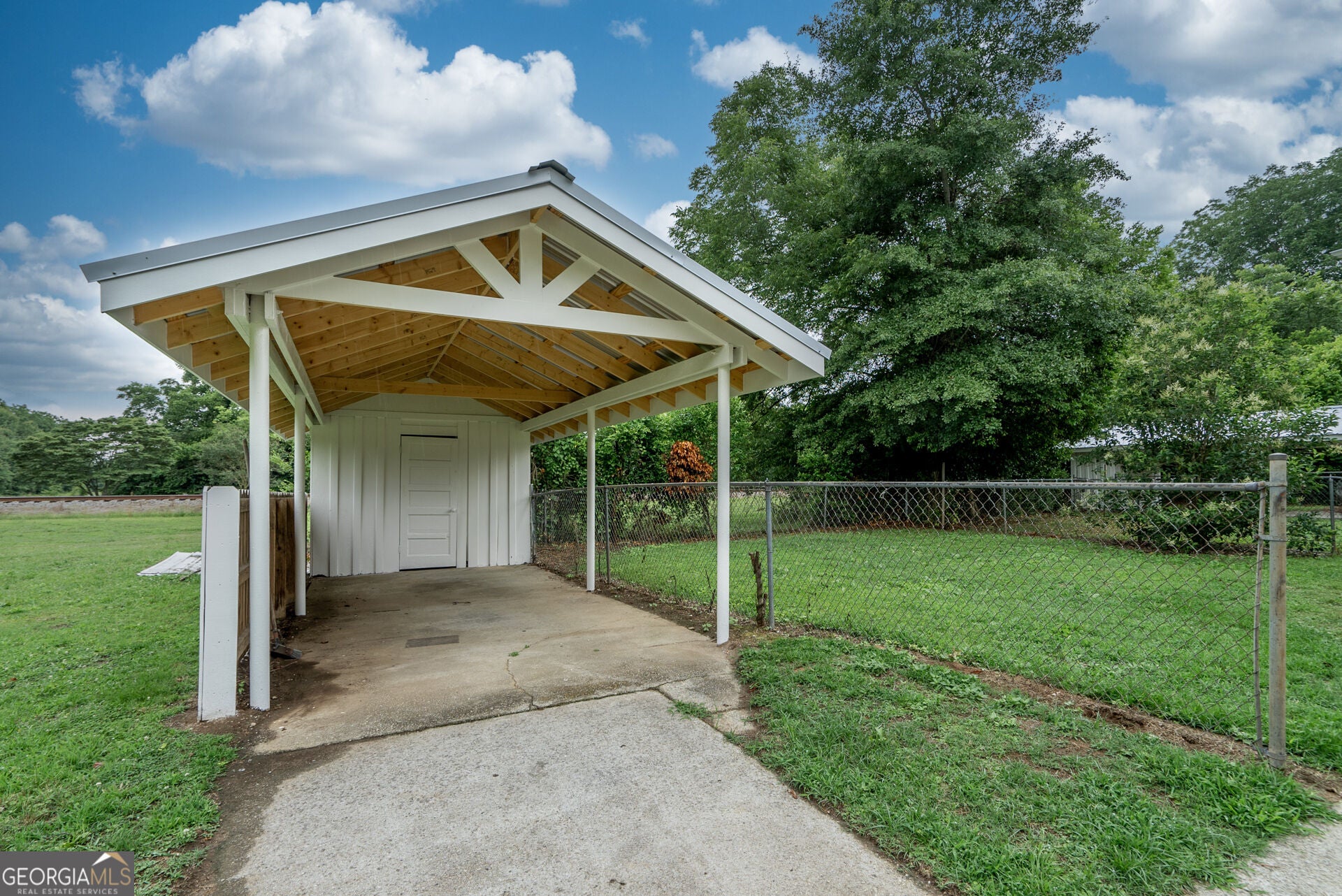 175 E Main ST B