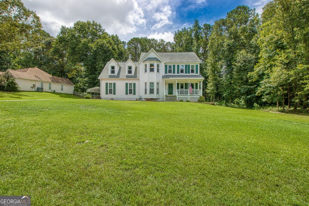 Photo of 140 Thomas Crossing Drive, Newnan, GA 30265 (MLS # 10812977)